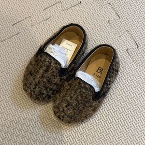 Banana Republic Kids Brown & Black Faux-Shearling Slip-On Slippers